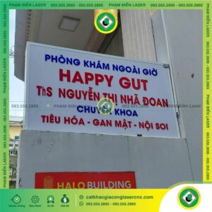 Quy trình làm hộp đèn LED Mica cắt dán phòng khám Happy Gut