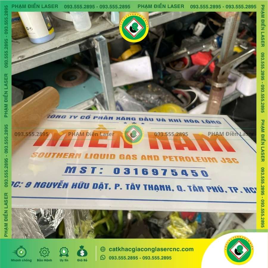 Ưu điểm của biển tên Công ty Mica in UV xăng dầu Miền Nam